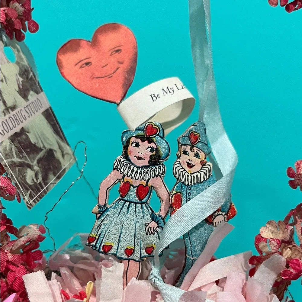 Goldbug Studio 2006 Valentine Floral Basket